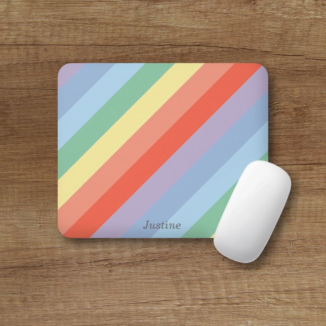 Mousepad Bandas Diagonais do Arco-Íris Pastel (Pastel Rainbow Diagonal Stripes Mouse Pad)