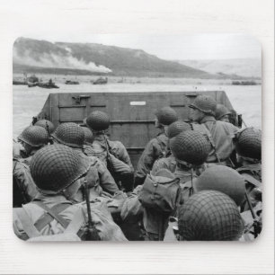 Mousepad Barca de descarregamento de LCVP que aproxima a