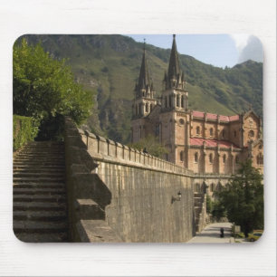Mousepad Basílica de Covadonga, noroeste da Espanha.