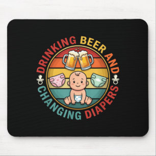 Mousepad Bebendo Cerveja E Trocando Fraldas Dia Dos Pais No