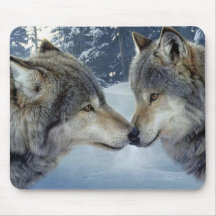 Beijando lobos