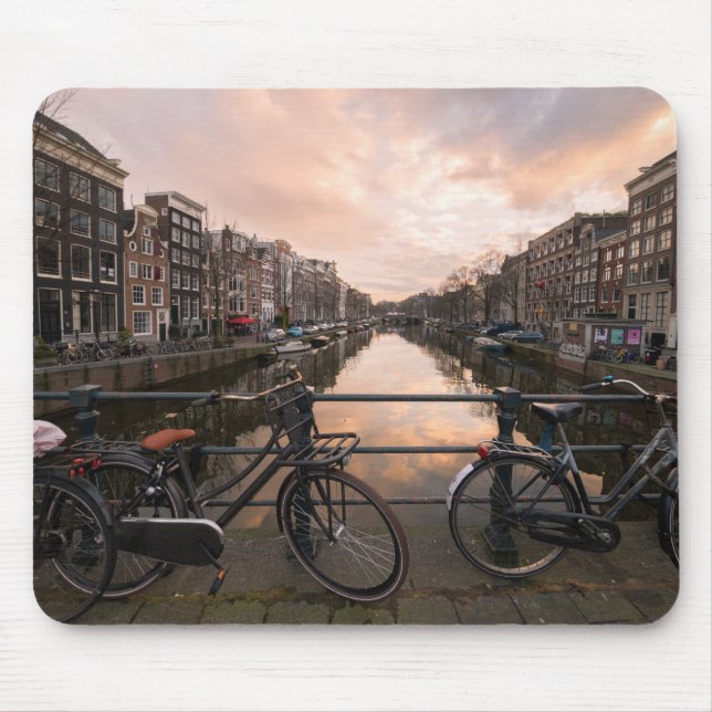Mousepad Bicicletas no por do sol em Amsterdão (Frente)