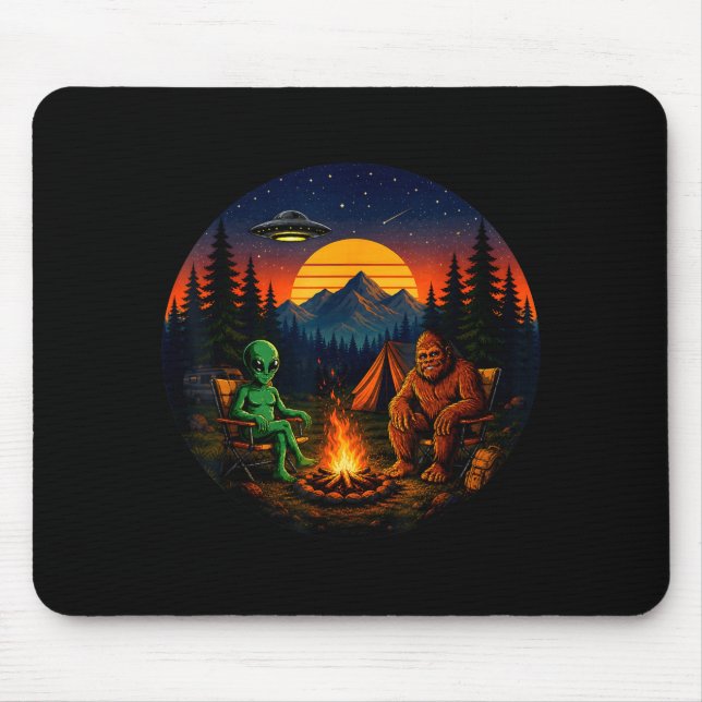 Mousepad Bigfoot alien engraçado acampando retro ufo foguei (Frente)
