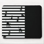 Mousepad Black Cat & Strike Color Block<br><div class="desc">Como gatos? Venha ver esses gatos pretos giros nessas mouses pads. Disponível em vários estilos e cores.</div>