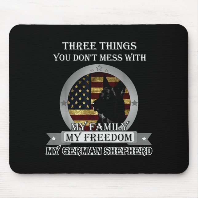 Mousepad Black German Shepherd American Flag Three Things Y (Frente)