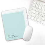 Mousepad Bloco de Cores Mínimo de Aqua Simples Elegante<br><div class="desc">Um simples design minimalista que transmite um sentido de elegância e estilo clássico com seu moderno elemento design de bloco de cores em aquamarine leve. O modelo de texto para este design inclui seu nome no canto inferior esquerdo do design. A versatilidade dessa design minimalista funciona lindamente para tantas profissões...</div>