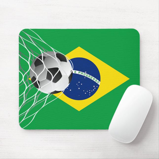 Mousepad Bola De Futebol Na Bandeira Brasileira (Com mouse)