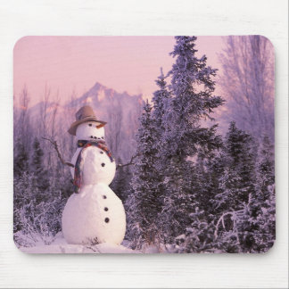 Mousepad Boneco de neve do por do sol nas montanhas do