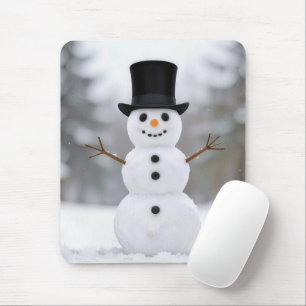 Mousepad Boneco de Neve Feliz em um Chapéu Alto Preto