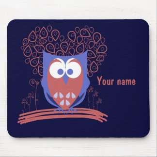Mousepad bonito lunático vermelho e azul da coruja