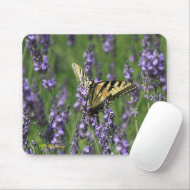 Mousepad Borboleta amarela no mouse Lavendar roxo