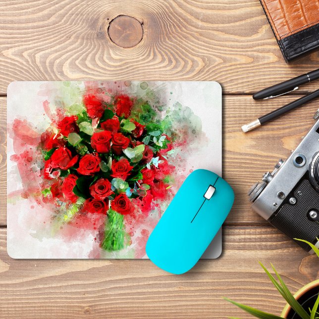 Mousepad Buquê de Rosas Vermelhas Aquarela em Fundo Branco (Red Roses Bouquet Watercolor on White Background. Mouse Pad)
