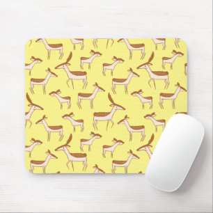 Mousepad Cachorro de Veado e Família no Amarelo Pastel
