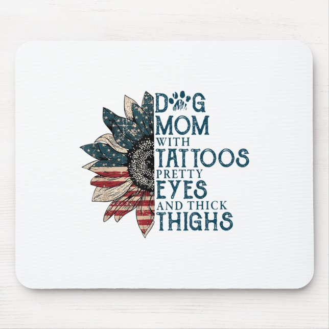 Mousepad Cachorro Mãe Com Tatuagens Olhos Bonito E Coxas Es (Frente)