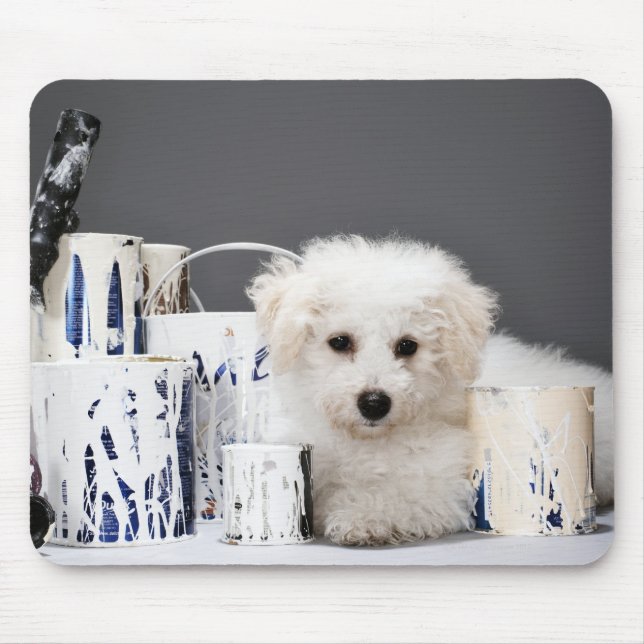 Mousepad Cachorro sentado entre tinturas de tinta (Frente)