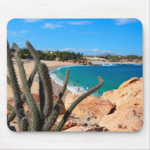 Mousepad Cacto na cume rochosa sobre o Sandy Beach