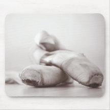 Calçados de Pointe do balé no modelo de Dance