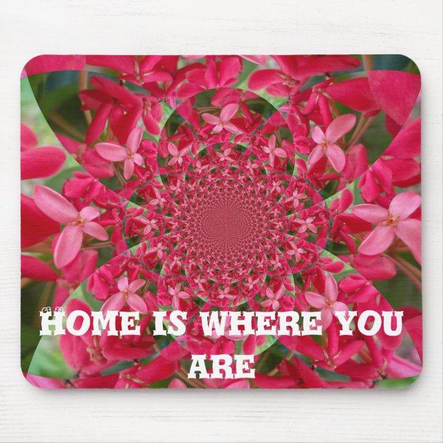 Mousepad Caleidoscópio de Crimson: Arte Flor Sanguínea Milk (Frente)
