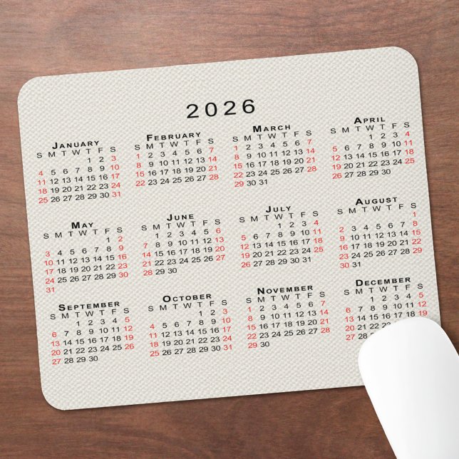 Mousepad Calendário 2026 Textura de Lona Bege (2026 Calendar Beige Faux Canvas Texture Mouse Pad, in situ)