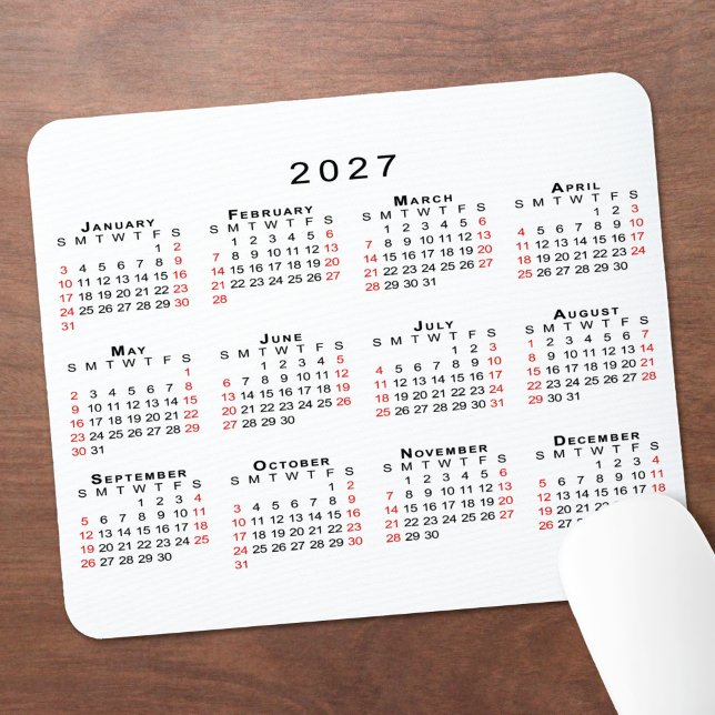 Mousepad Calendário 2027 Simples Branco Preto Vermelho (2027 Calendar Simple White Black Red Mouse Pad in situ)