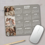 Mousepad Calendário com 3 Colagem de Fotos - taupe<br><div class="desc">Uma colagem de 3 fotos com um calendário. Um item divertido para o Ano Novo. Adicionar 3 fotos quadradas a este design.</div>