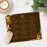 Mousepad Calendário Rustic Brown Fall Eucalyptus 2025<br><div class="desc">2025 O moderno Elegante Russo Brown Queda no Mouse do Calendário Eucalyptus Greenery,  com um calendário simples e minimalista de um ano à vista. 🌟 Isto é apenas para 2025. Entre em contato conosco em cedarandstring@gmail.com se precisar de assistência com o design ou produtos correspondentes.</div>