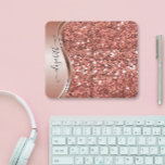 Mousepad Caligrafia Personalizada da Glitter Glam Bling<br><div class="desc">Este design não contém glitter ou sequências reais. Pode ser personalizado na área fornecida pela alteração da foto e/ou do texto. Ou pode ser personalizado clicando em Personalizar este Modelo e, em seguida, escolhendo o clique para personalizar mais a opção e excluir ou alterar a cor do plano de fundo,...</div>