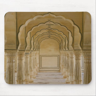 Mousepad Caminho Arranhado com colunas dentro Amber Palace,