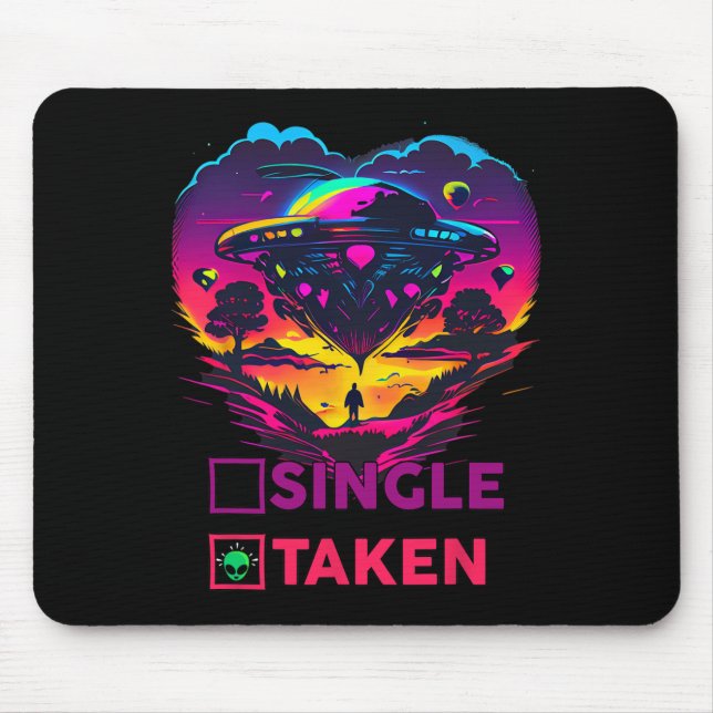 Mousepad Camiseta Alienígena do Dia dos Namorados Solteiro  (Frente)