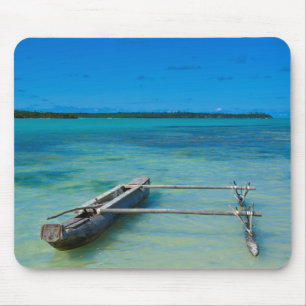 Mousepad Canoa de Balancim no Oceano Raso