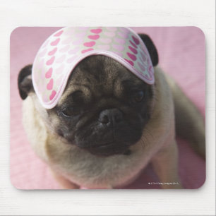 Mousepad Cão do Pug com máscara de olho na cabeça que