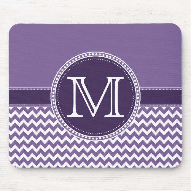 Mousepad Casamento do Monograma do Chevron Roxo e Branco (Frente)