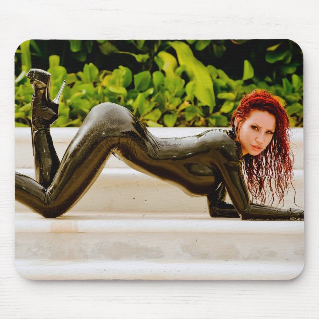 MOUSEPAD - CATSUIT PRETOS - Bianca Beauchamp (Frente)