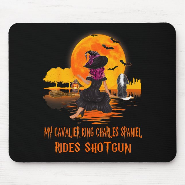 Mousepad Cavalier Anda de Espingarda Cachorro e Bruxa Engra (Frente)