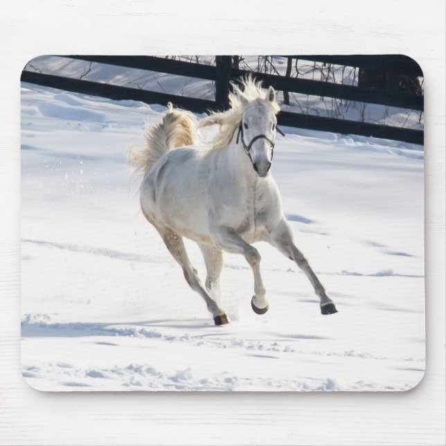 Mousepad Cavalo Branco Correndo Em Neve (Frente)