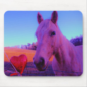 Mousepad Cavalo Marrom e Coração Vermelho