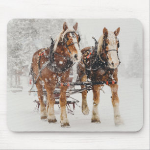 Mousepad Cena de Natal do Wintery Team Horse Belga