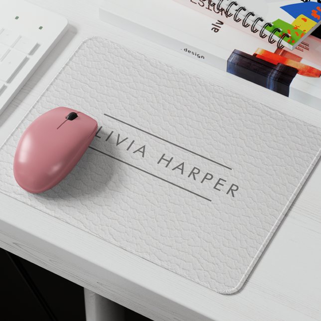 Mousepad Chic Branco | Mínimo de Leather Look (Custom Monogram Faux Leather Texture Mousepad: Personalized Elegance for Your Workspace)