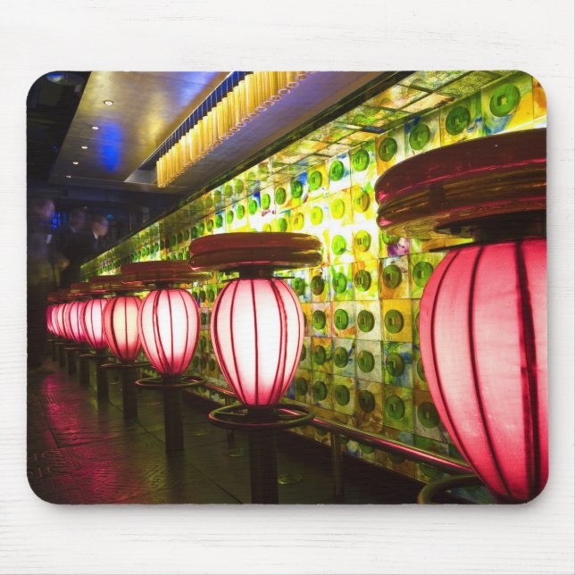 Mousepad China, Xangai. Bar no bar Xin Tian Di (Frente)