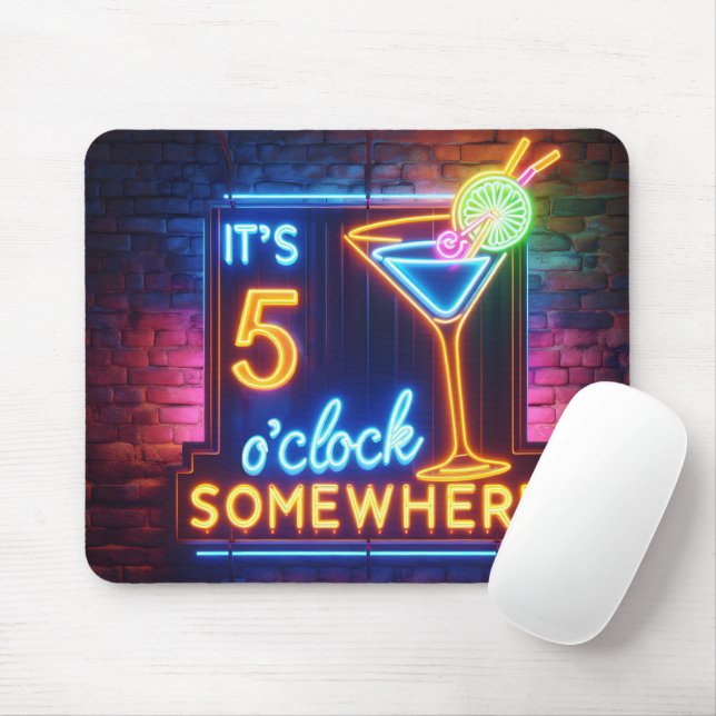 Mousepad Cinco O'Clock Em Algum Lugar Neon Sign No Brick (Com mouse)