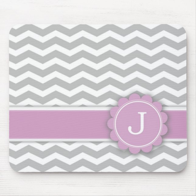 Mousepad Cinza cor-de-rosa Chevron do monograma da letra J (Frente)