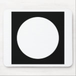 Mousepad Círculo preto-branco, Design geométrico simples.<br><div class="desc">Um design geométrico em preto e branco, com um círculo.</div>