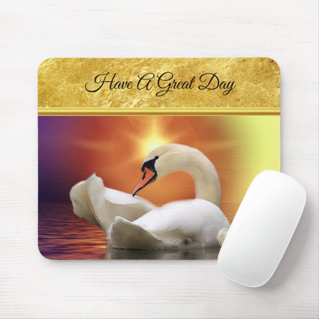 Mousepad Cisne branco num lago com um pôr do sol laranja (Com mouse)