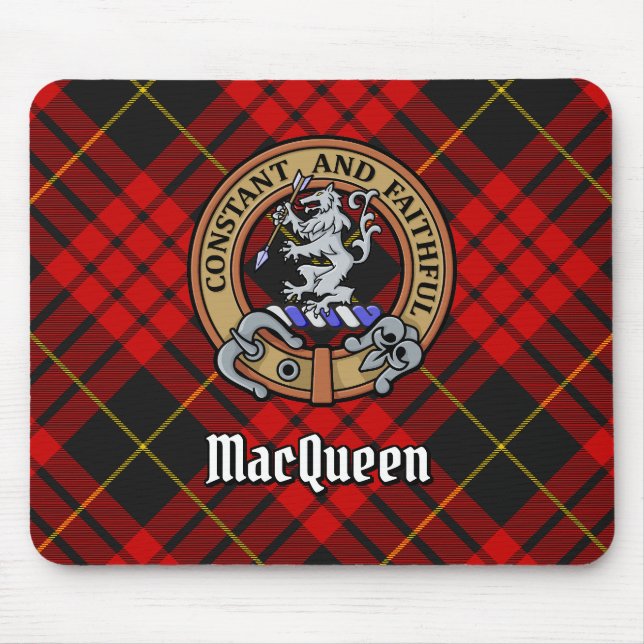 Mousepad Clan MacQueen Crest sobre Tartan (Frente)