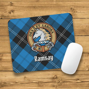 Mousepad Clan Ramsay Crest sobre Blue Hunting Tartan