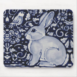 Mousepad Coelho Azul e Branco com Rato Design de Azulejo de