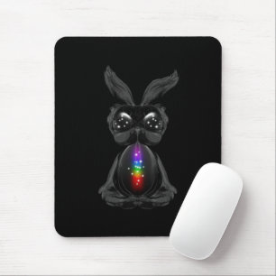 Mousepad Coelho Negro Cinto com Alma Arco-Íris Chakra