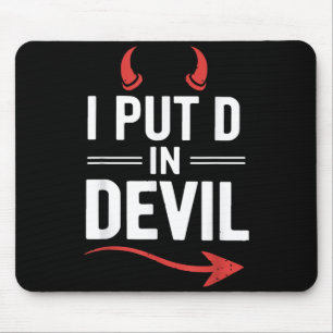 Mousepad Coloque D em Diabo Casal Combinando Roupa de Hallo