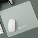 Mousepad Cor de Cinza Verde Personalizada<br><div class="desc">Melhore seu espaço de trabalho com este mouse personalizado de cor verde de cinza. Com um tom verde de cinza moderno e elegante, este mouse pad é perfeito para aqueles que desejam combinar estilo e funcionalidade. A superfície macia, porém durável, permite movimentos suaves do mouse, fazer ideal para o trabalho...</div>