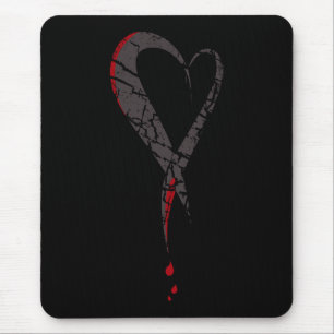 Mousepad Coração sangrando. Um coração triste ferido. Escur